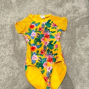Girls swimsuit